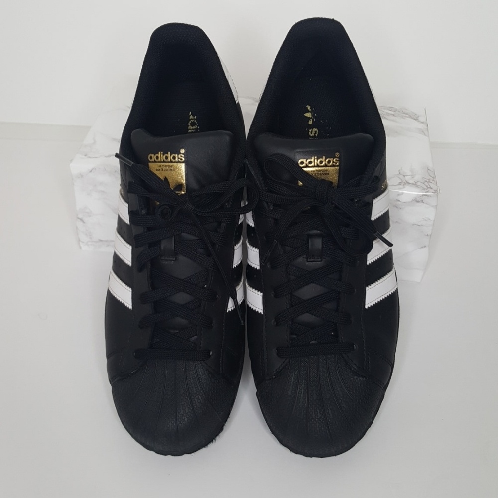 Adidas Superstar Sneakers